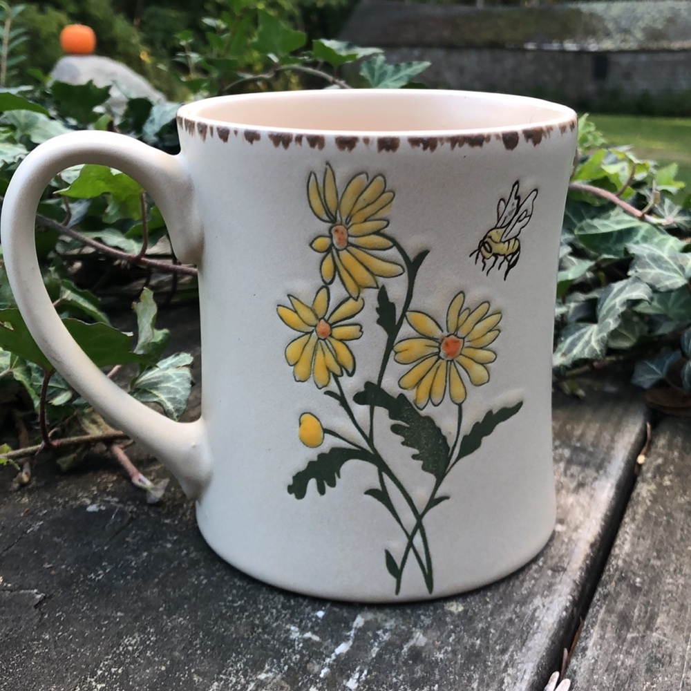 💐🌸🌹Spring themed Spectrum Designz Floral Mug - Picture 2 of 4